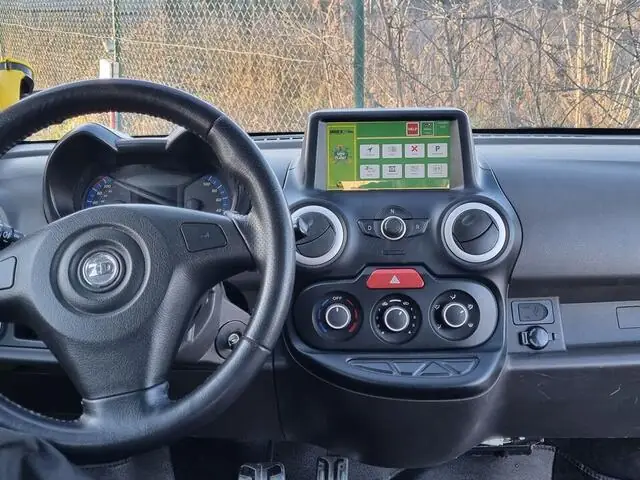 Infotainment ZhiDou D1